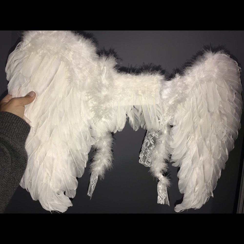 Angel wings